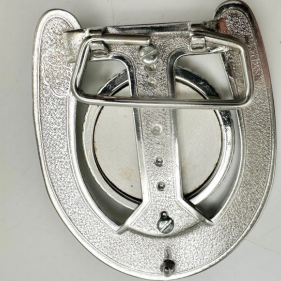 LARGE SILVER DOLLAR BELT BUCKLE - Picture 2 of 2